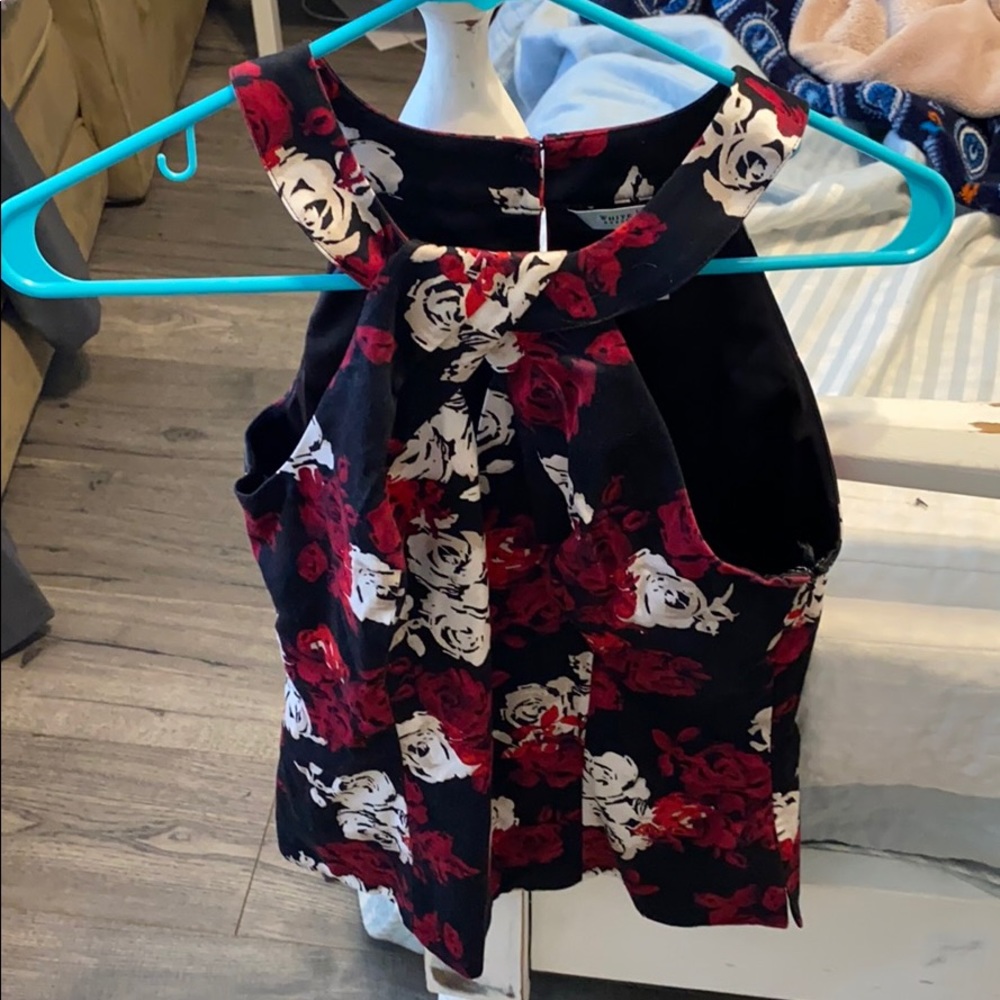 Floral Sleeveless Blouse